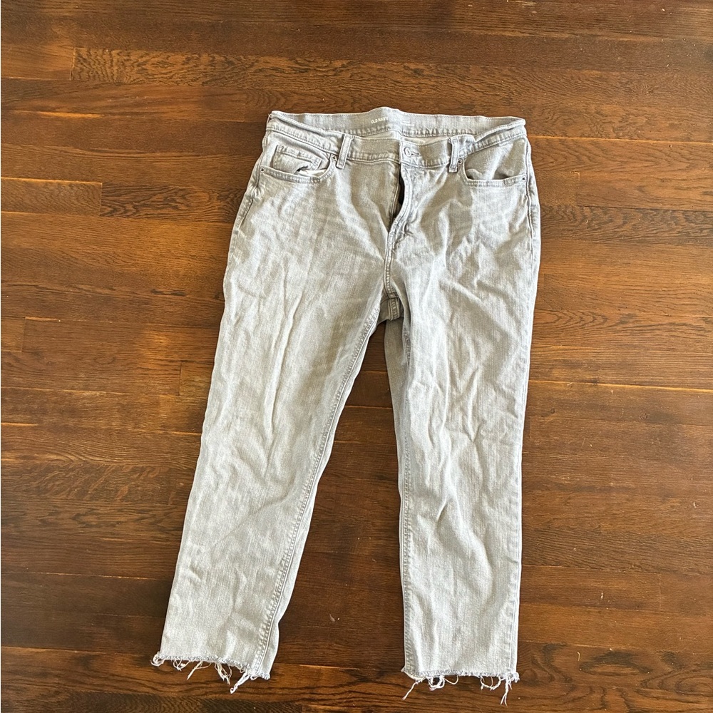 Old Navy Mid Rise Boyfriend light gray raw hem Jeans size 12